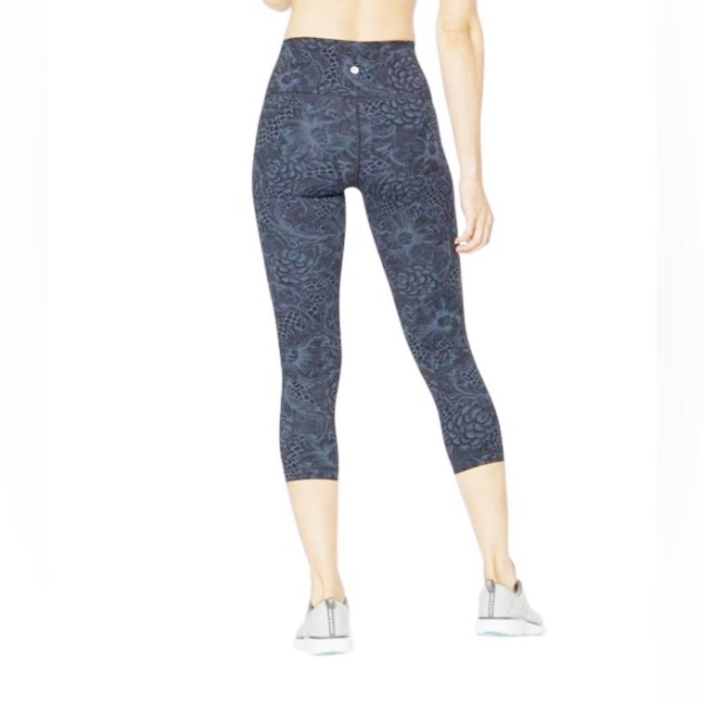 Lululemon Wunder Under Crop Hi-Rise 21" Nouveau Mach Blue Black Size 6 W6AI3S